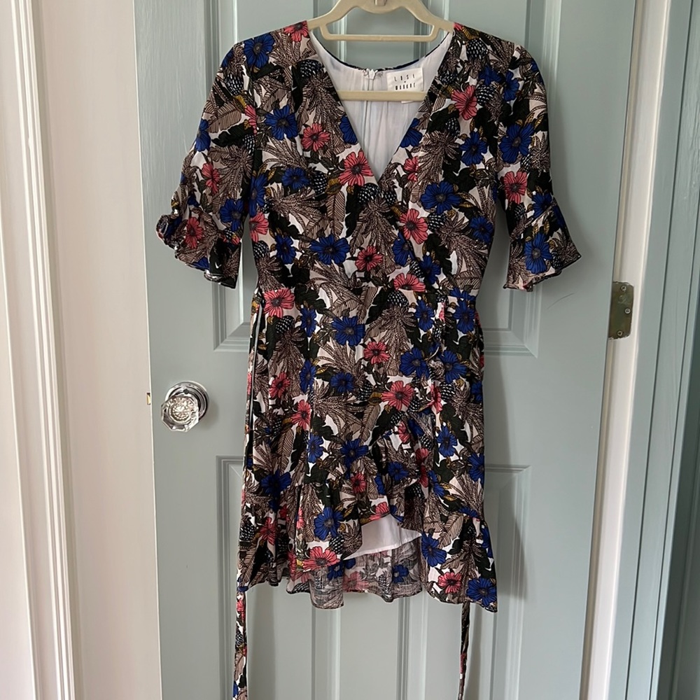 Lost + Wander NWOT floral mini dress. Size S
